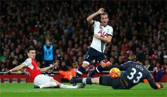 记者会上 记者会上